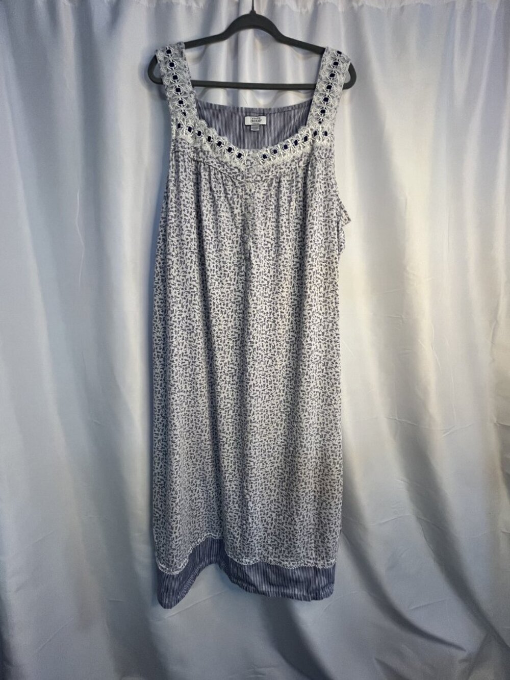 Celestial Dreams Size 3X Women's Sleepwear Nightgown Blue White Floral Print Cro
